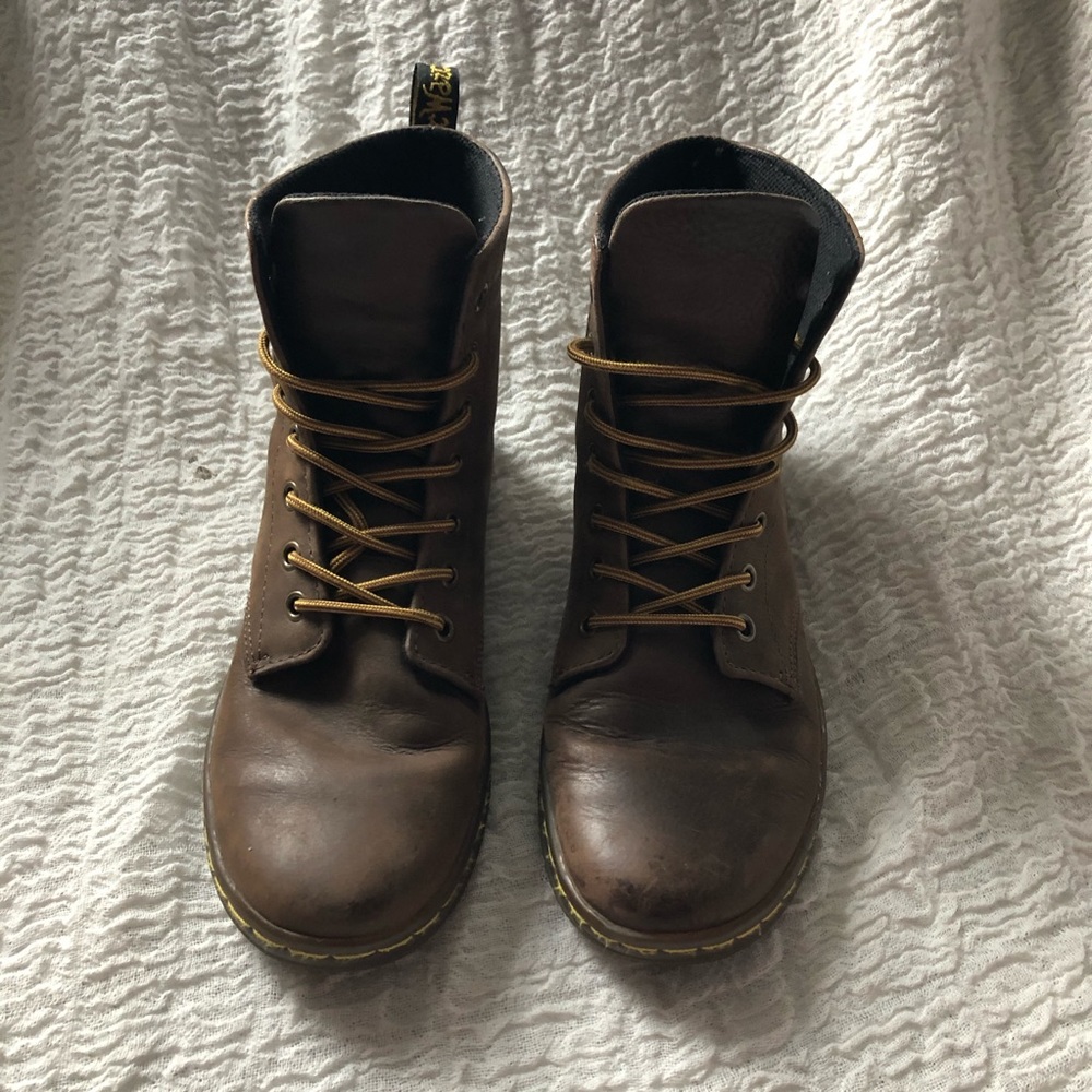 Dr. Martens Tobias 8-Eye Boot